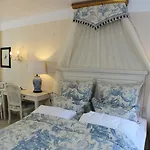 Vraa Slotshotel 4*