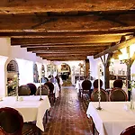 Vraa Slotshotel Hotell