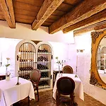 Vraa Slotshotel Tylstrup