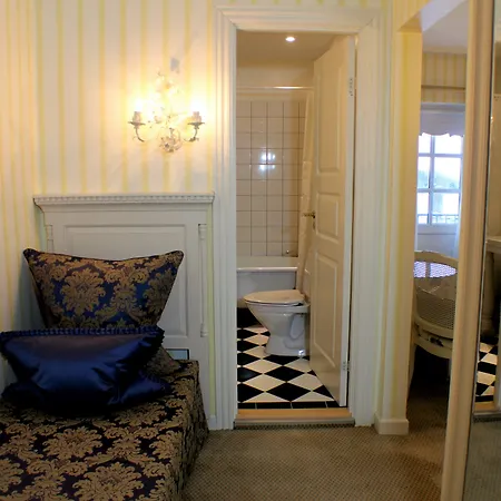 Hotel Vraa Slotshotel