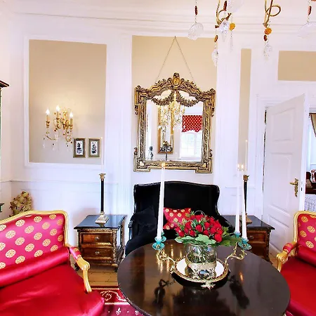 Vraa Slotshotel Tylstrup