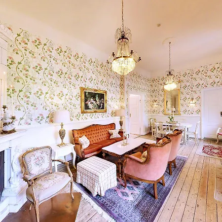 Vraa Slotshotel Hotel