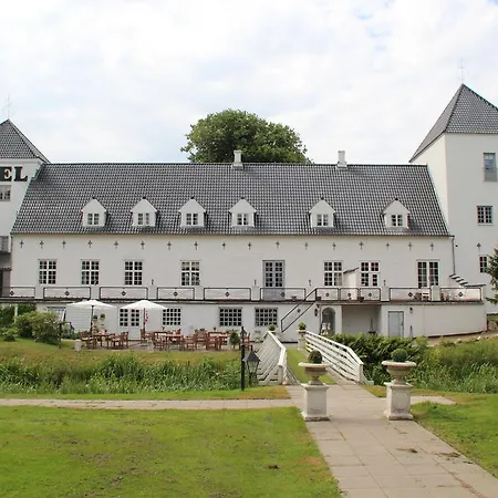 Vraa Slotshotel 4*